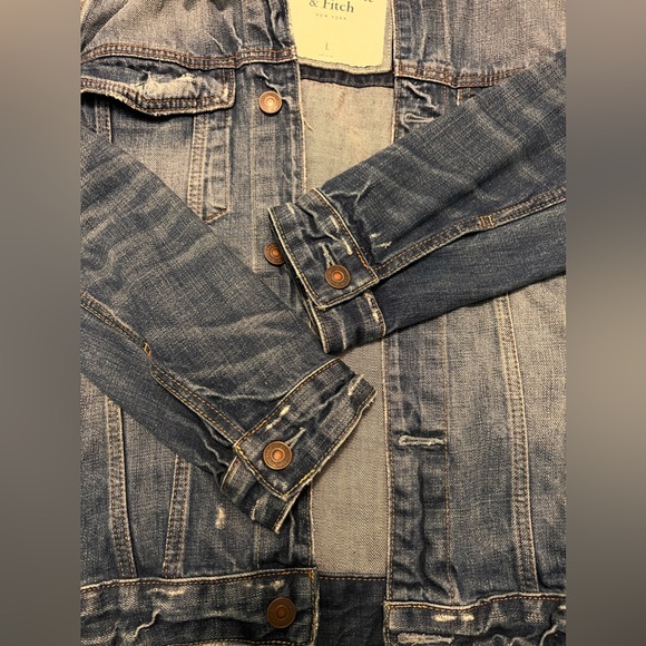 Abercrombie & Fitch - New York Denim Jacket - Picture 5 of 6